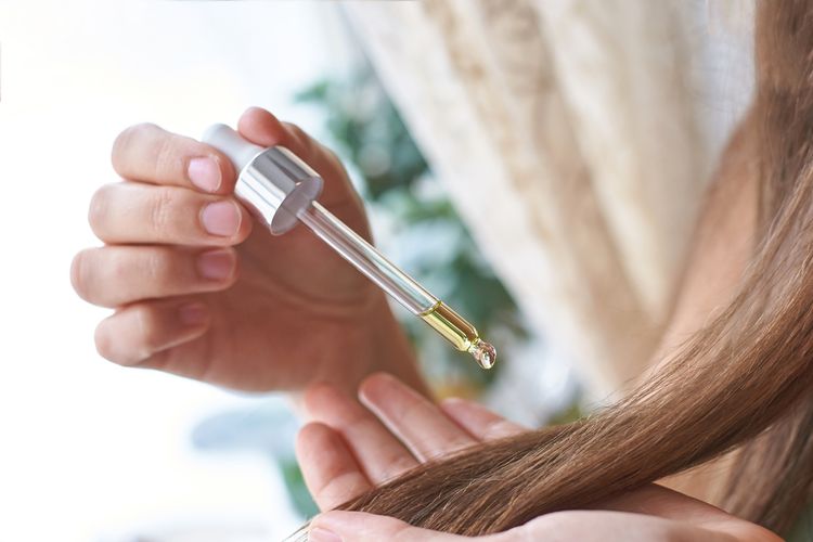 6 Manfaat dari Rajin Melakukan Perawatan Cazanne Rambut